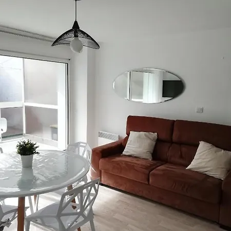 Le Saint Amand, Cabine, Agreable Terrasse Sud Apartment